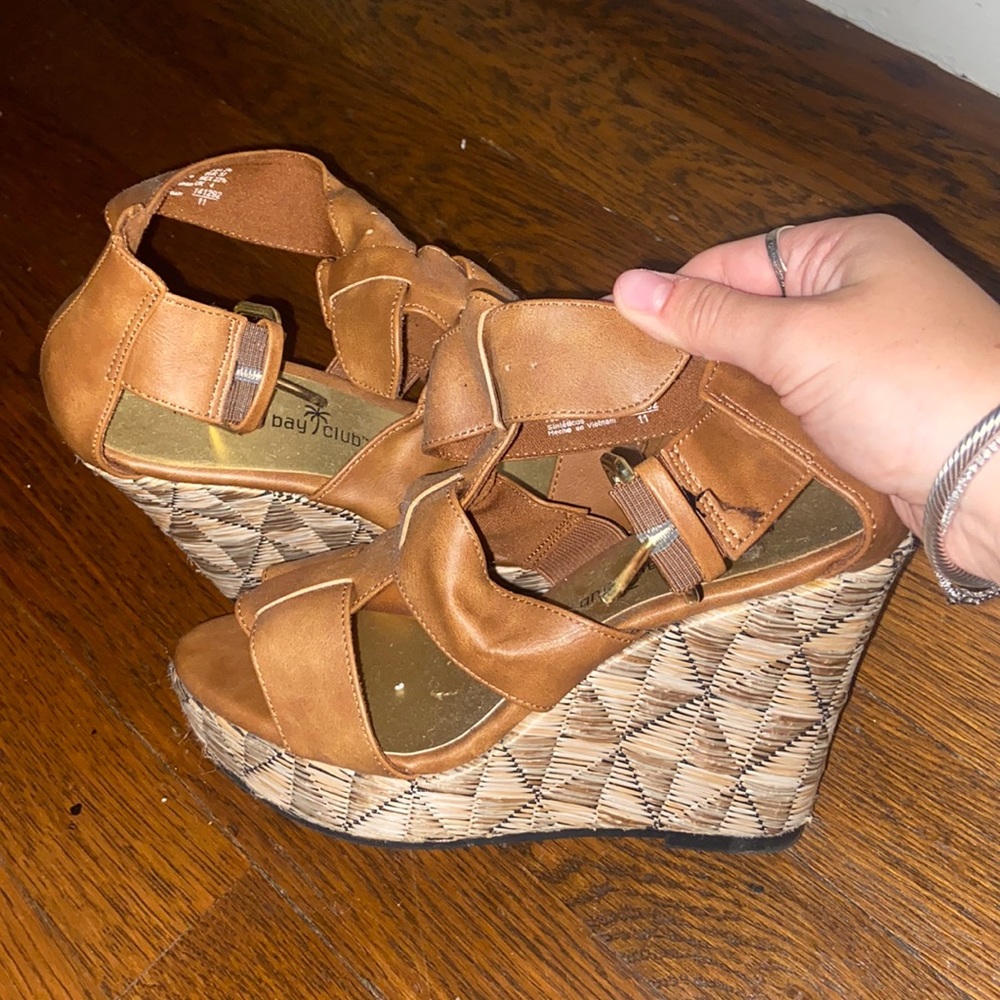 Wedge sandals